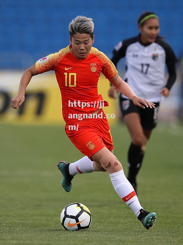 日本女足锋线成为关注焦点，速度与技巧兼备