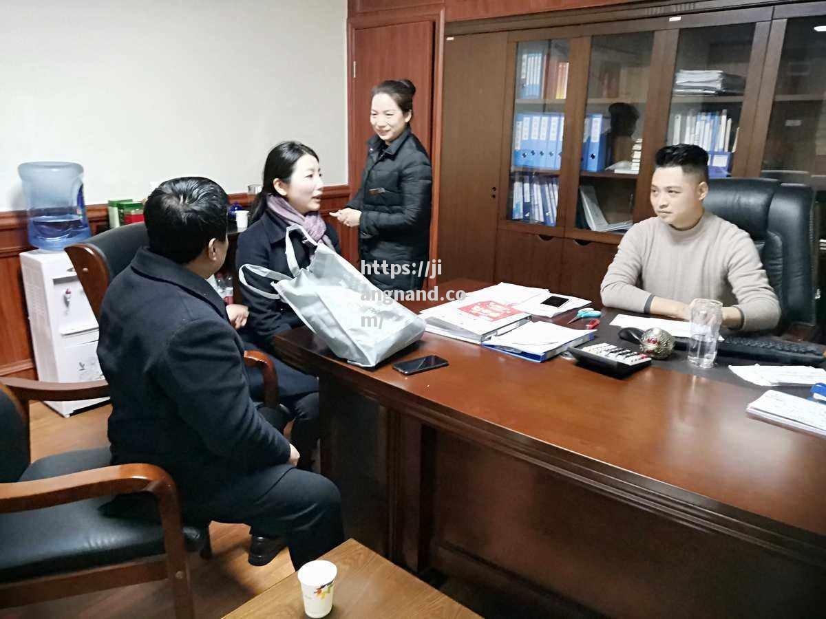 愈挫愈勇再创佳绩，越战越勇铸就辉煌