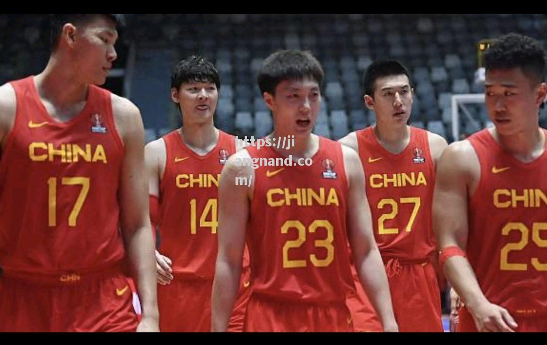 外线火力全开，疯狂砍分领跑全场