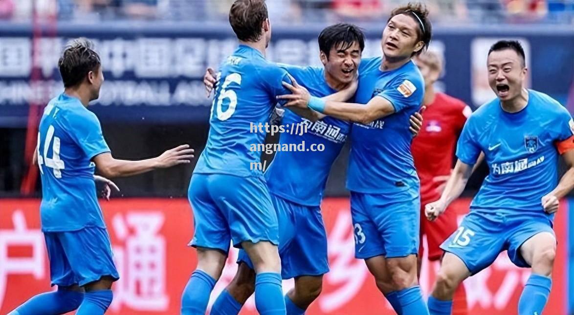 郑龙获赞无愧球王，亚冠场场表现惊艳